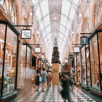 Shopping & Retail